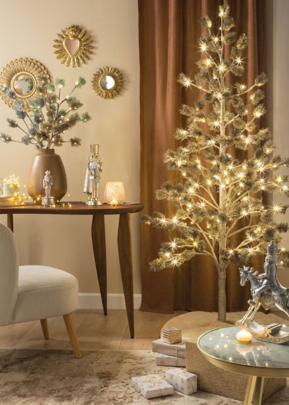 led tree