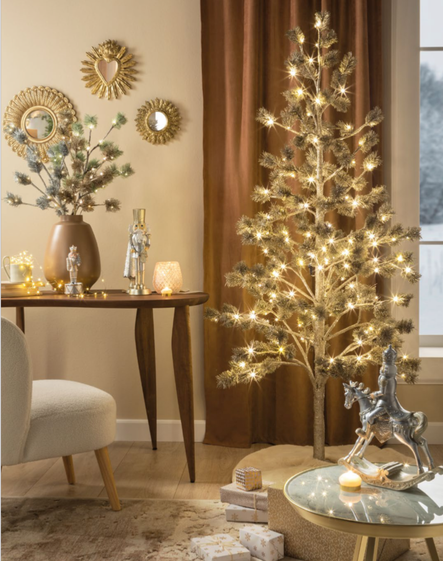led tree