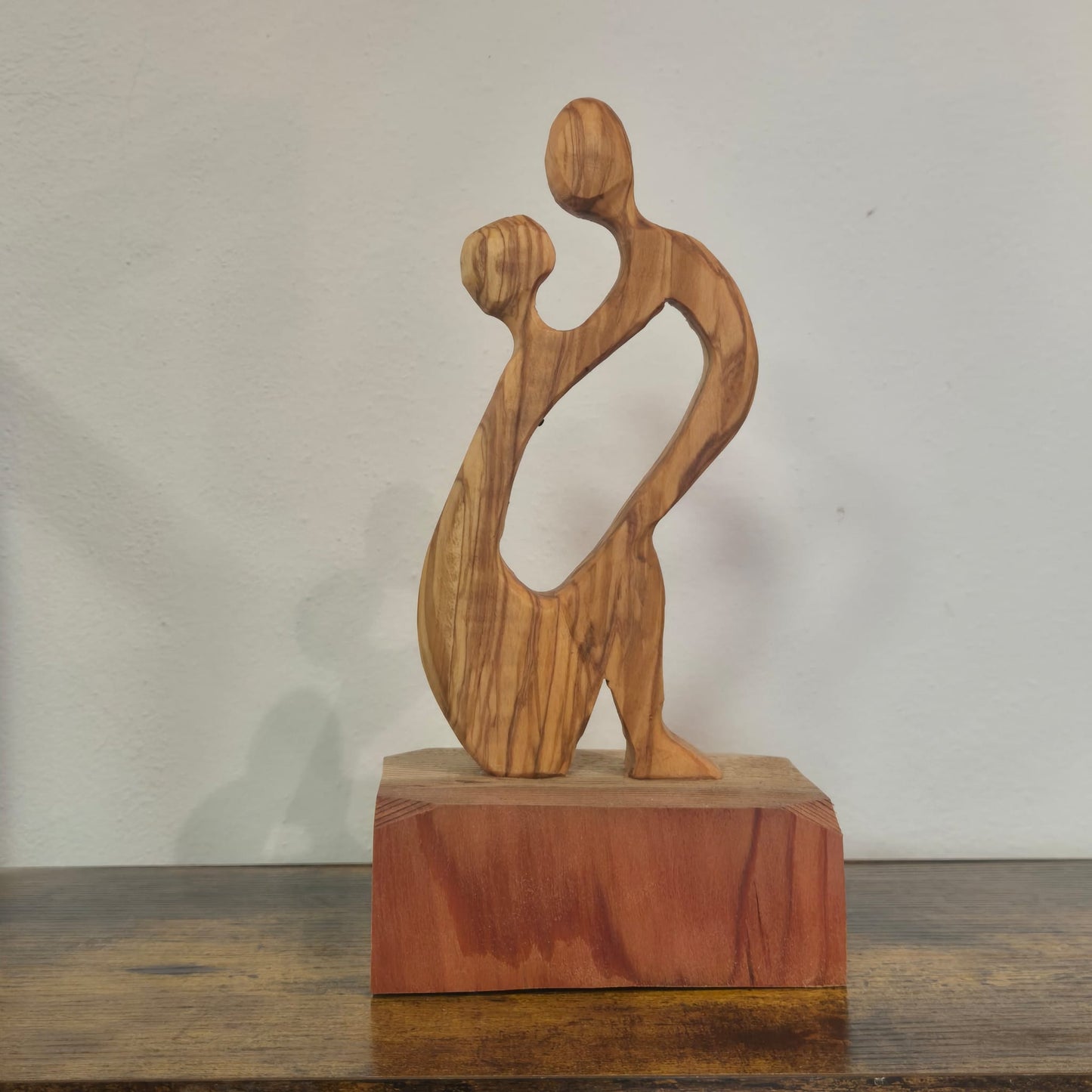 Mastro Jack -statua madre col bambino