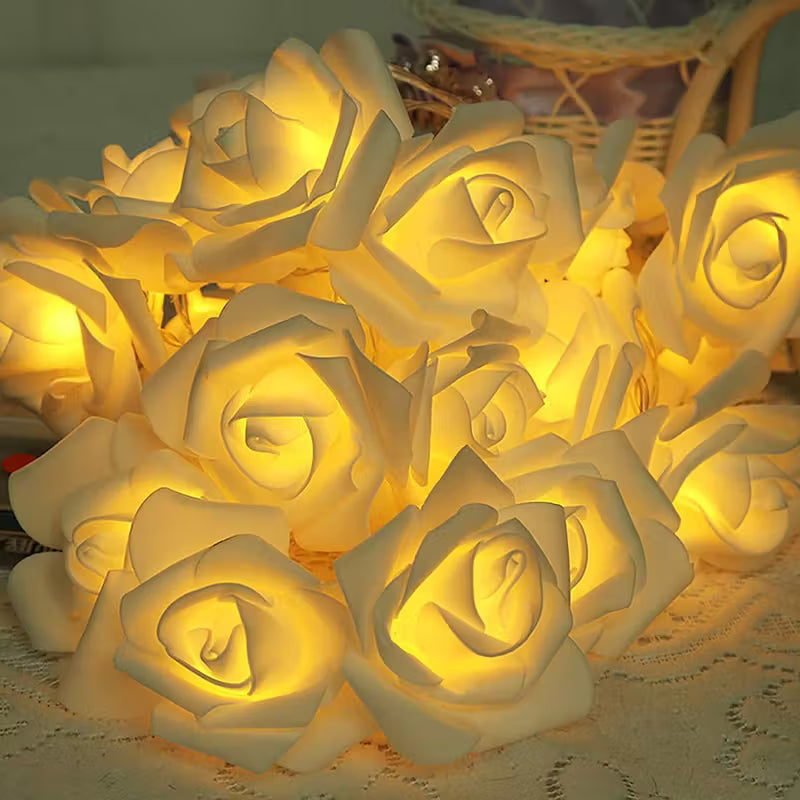Nuvole di stoffa - festone 10 led con rose bianche