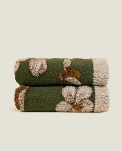 Magnolia Verde – Plaid in Lana Cotta Merinos Certificata Woolmark