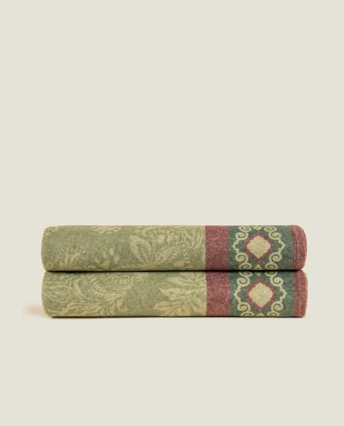I Frati home -plaid in soft bamboo